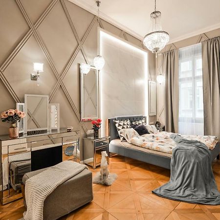 Dali Wenceslas Square Apartment Prag Eksteriør billede