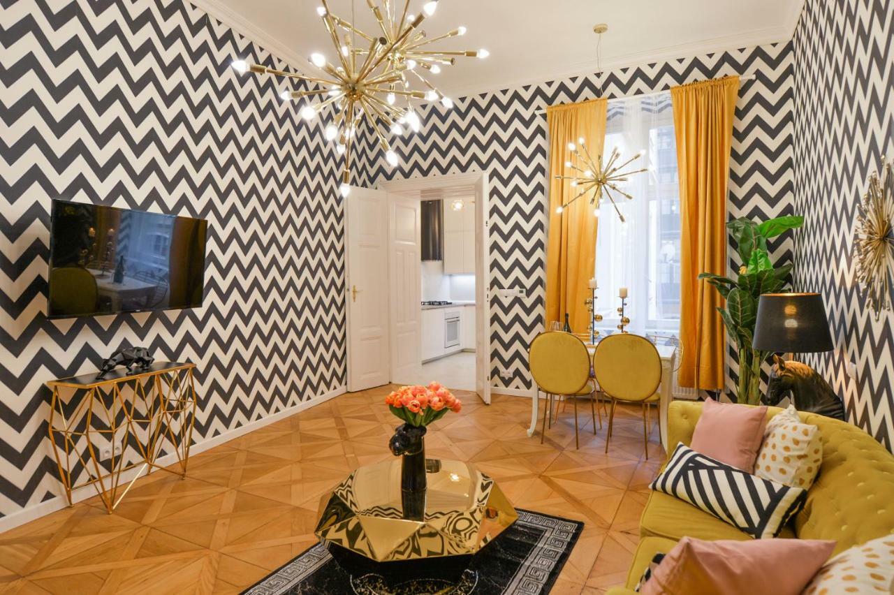 Dali Wenceslas Square Apartment Prag Eksteriør billede