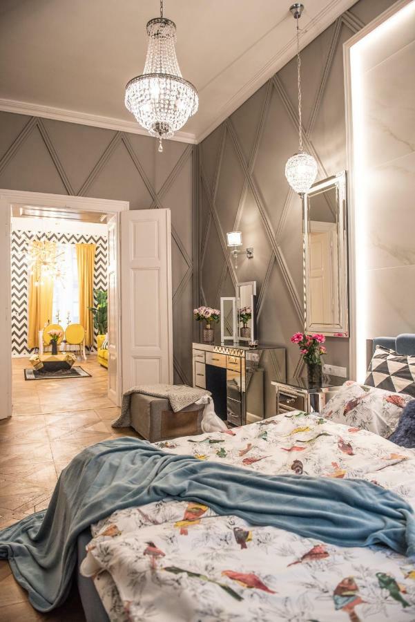 Dali Wenceslas Square Apartment Prag Eksteriør billede