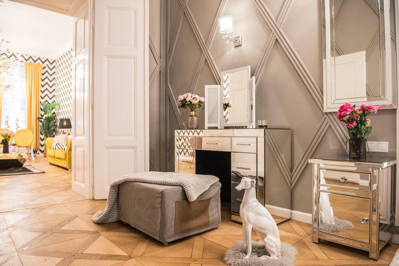 Dali Wenceslas Square Apartment Prag Eksteriør billede